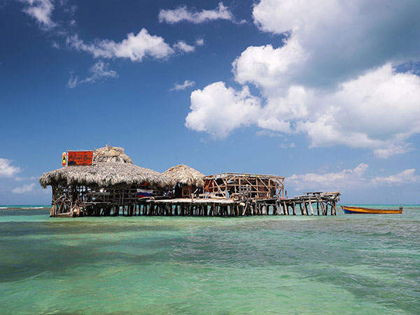 sunbreak-tours-jamaica-excursions-pelican-bar-1