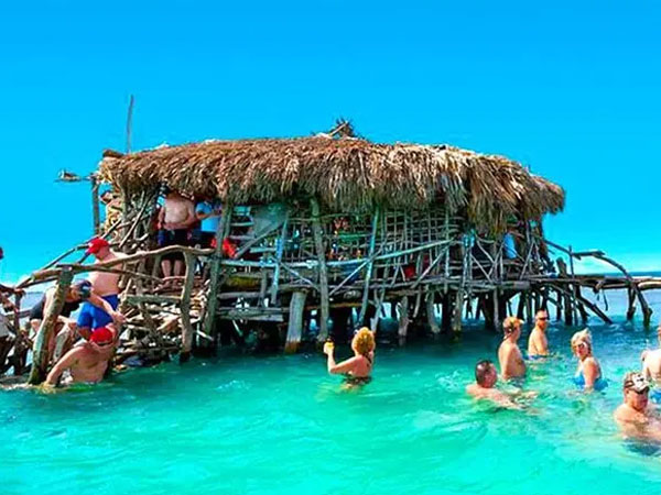 sunbreak-tours-jamaica-excursions-pelican-bar-2