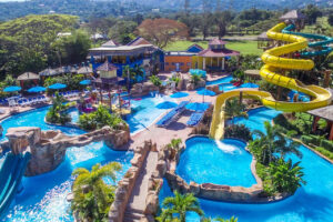 HOTELS & AIRBNBs in Runaway Bay